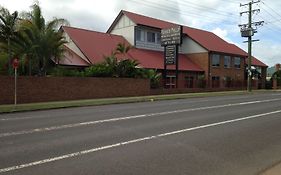 Francis Phillip Motor Inn And The Lodge